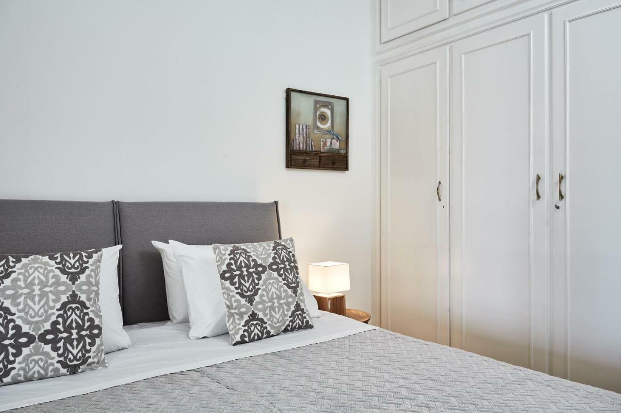 Chic One Bd Apartment With Hilton View Афины Экстерьер фото