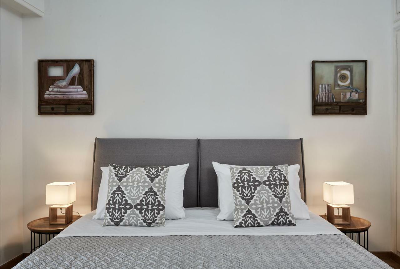 Chic One Bd Apartment With Hilton View Афины Экстерьер фото