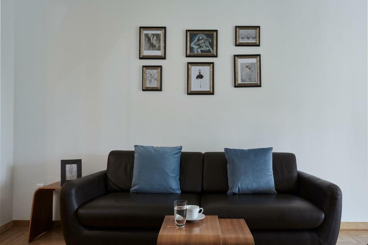 Chic One Bd Apartment With Hilton View Афины Экстерьер фото